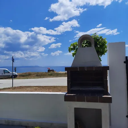 Boskos 2 Vilă Vrasná