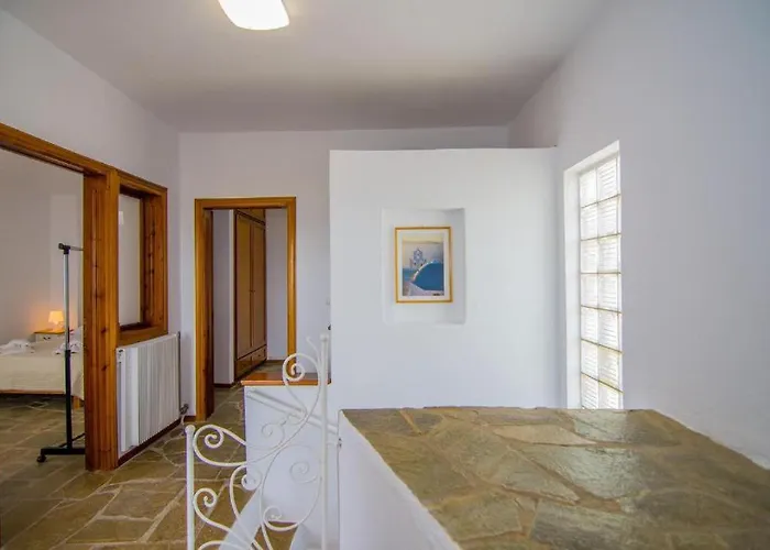 Villa Boskos 2 *